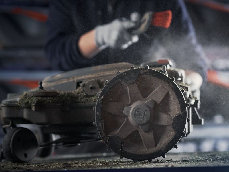 Serwis i naprawa urządzeń Husqvarna